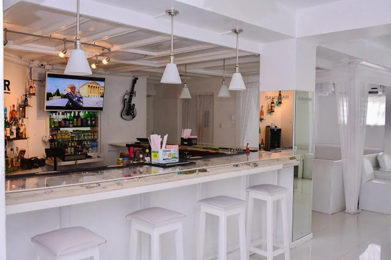 מלון אוצ'ו ריוס Sandcastles Beach Resort